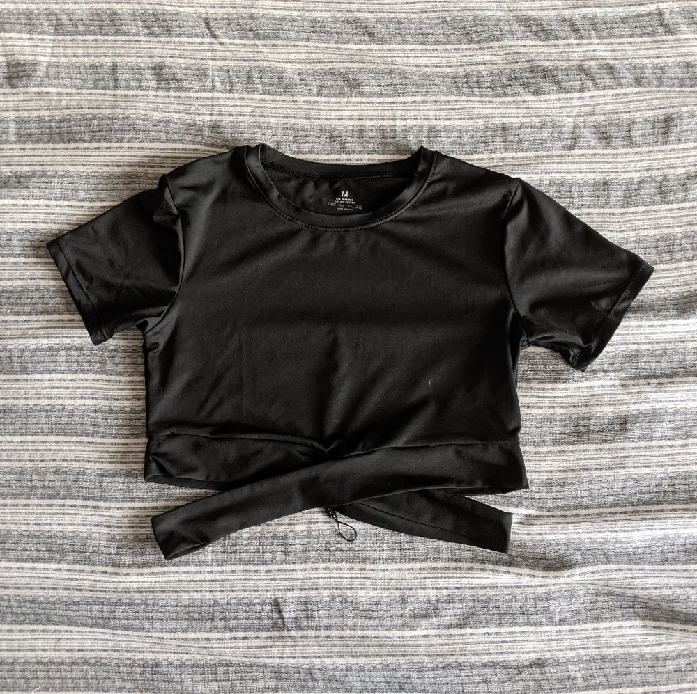 NVGTN Short Sleeve Crop